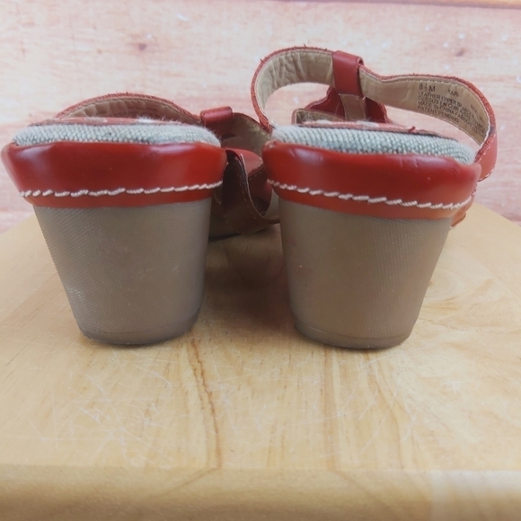 NATURALIZER Kari leather with canvas accents heeled red sandals size 8.5… - Picture 10 of 16